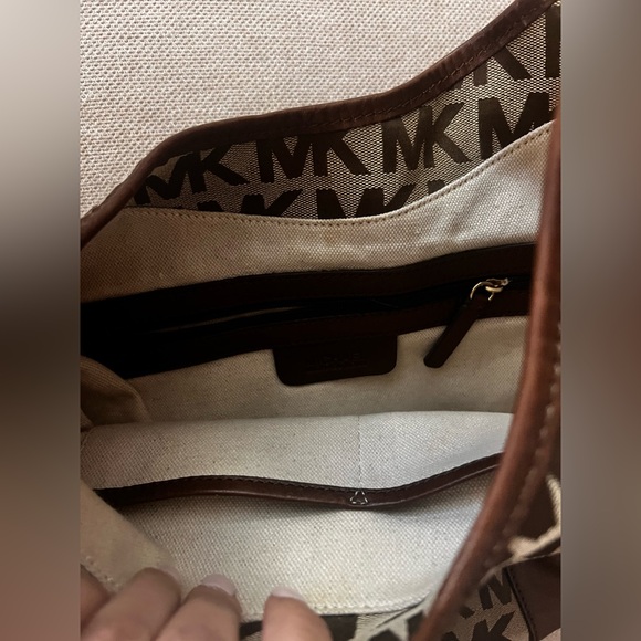 MICHAEL KORS DESIGNER PURSE HANDBAG BROWNS/TANS MK INITIALS - Picture 7 of 7